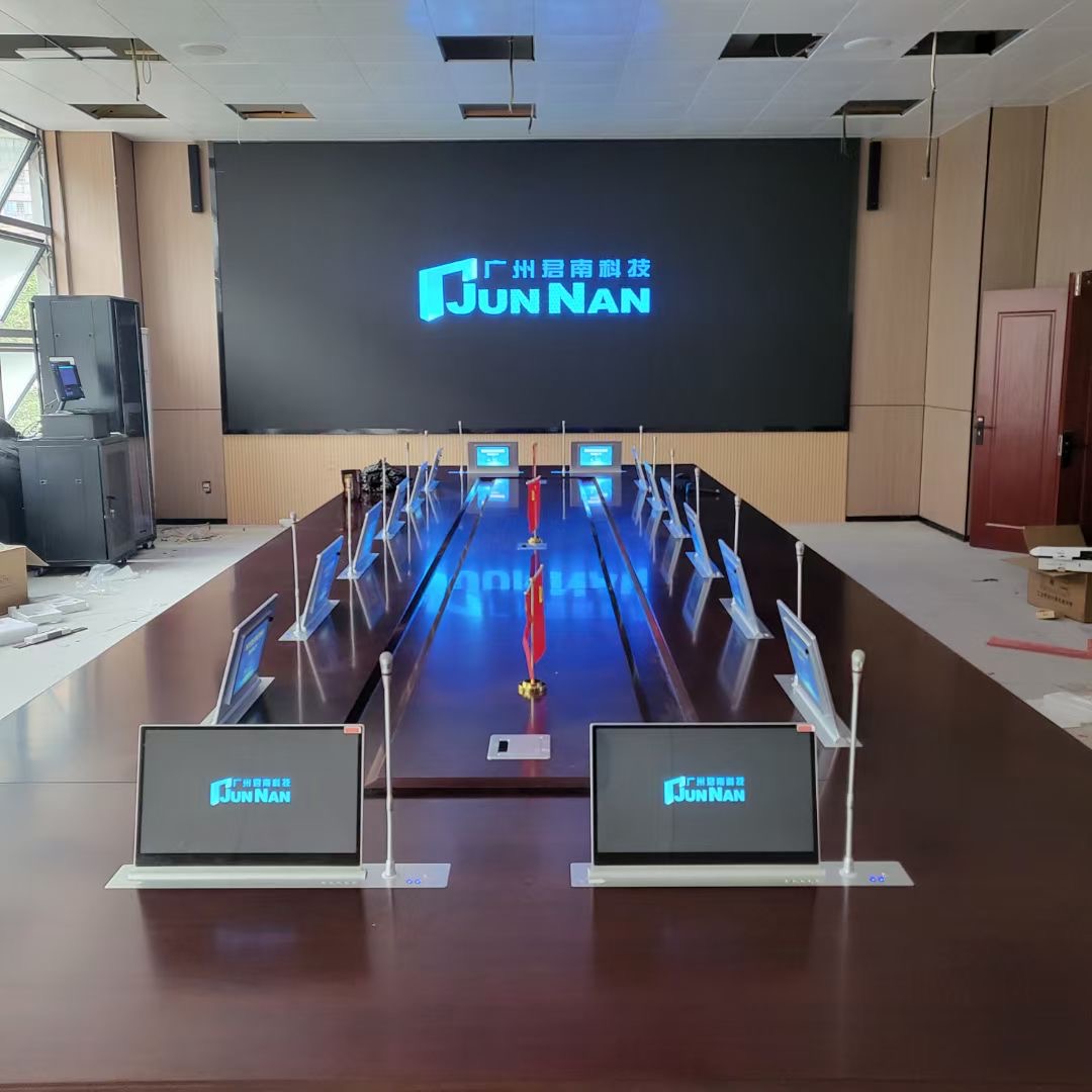 இன்று ஈரானிய வாடிக்கையாளர்கள் காகிதமற்ற லிஃப்ட் பார்க்க தொழிற்சாலைக்கு வருகிறார்கள்